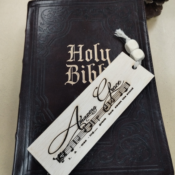 Bookmark - Wooden 'Amazing Grace' Bookmark - Picture 1 of 3